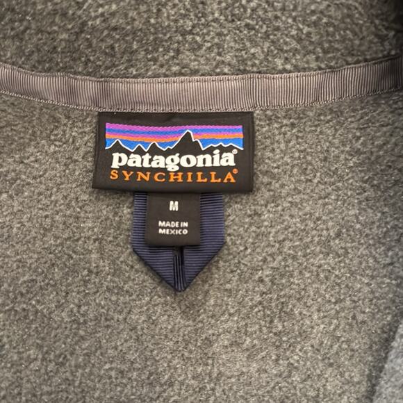 Patagonia Lightweight Synchilla Snap-T Vest - Picture 2 of 3